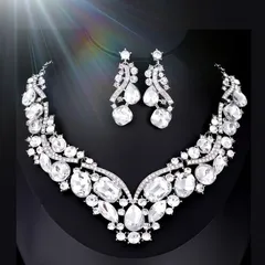 ネックレスピアスセットクリア シルバードレス映え演奏会用アクセサリー 舞台 着物高見えダンス