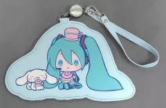 【中古】財布・パスケース 初音ミク＆シナモロール(E/シナモンロール) ダイカットパスケース 「楽天コレクション 初音ミク×シナモロールくじ」 B-5賞