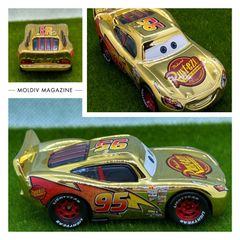 新品 カーズ ライトニングマックィーンミニカー シルバー ゴールド 2台