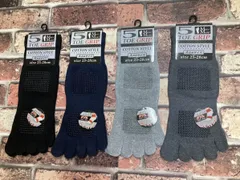 送料無料！『４足組』ズレにくい Ｗサポート＆足裏面滑り止め加工！綿混５本指スニーカー丈ソックス