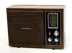 NATIONAL トランジスタラジオ MW-110KC　ナショナル トランジスタラジオ テレビ・オーディオ・カメラ NATIONAL