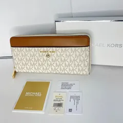 【新品】マイケルコース　MICHAEL KORS Jet Set Charm Vanilla Pocket za Contntl Wallet 34H1GT9E8B