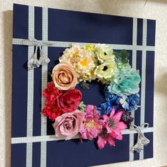 １２色相環＊虹色フラワーリースボード　濃紺