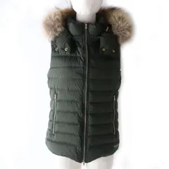 極美品☆正規品 TATRAS タトラス ORSIERA LTA19A4695 ZIP UP ラクーンファー・フード・ロゴワッペン付 ダウンベスト カーキ レディース 02のサムネイル