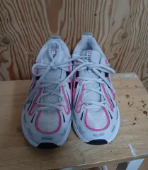 アディダスガゼル スニーカー