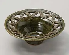 和食器  ミ029-098 織部透かしリム小鉢(手造り)