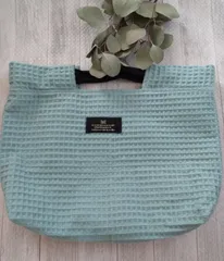 【ワッフル生地】グラニューバッグ　沢山入る　内ポケット付き　シンプルで日常使いにもお出かけにも♡