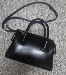 2025年最新】osoi バッグの人気アイテム - メルカリ