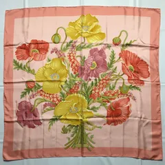 未使用品 サルヴァトーレ フェラガモ シルクスカーフ 花柄 リボン 67cm 未使用品 サルヴァトーレ フェラガモ シルクスカーフ 花柄