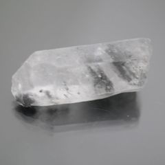 ヒマラヤ ガネーシュヒマール産 エレスチャル ポイント水晶 1点物  約18.9g 約4.5×2cm ヒマラヤ水晶 骸骨水晶 天然石・置き物