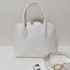 ☆美品☆【フルラ】新型 パイパー S 現行 ショルダーバッグ バンド 2way ☆美品☆【フルラ】新型 パイパー S 現行 ショルダーバッグ バンド