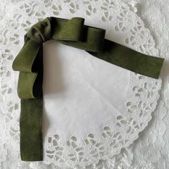 ❤️302 ベロアドロップリボンクリップピン❤️モスグリーン