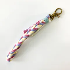 【ハンドメイド】マクラメ　ストラップ　G