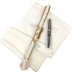 京やQ614　正絹　絹100％　留袖用　色留袖用　帯揚げ　帯締め　末広　 亀房飾り付 4点セット 白地に金糸　華文　華紋　高級手組　扇子 礼装用 正装用 正絹帯揚げ 正絹帯締め 金銀扇子　桐箱入り【未使用品】【新古品】京や特選　送料無料