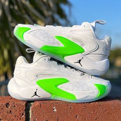 早いもの勝ちNIKEジョーダンルカバッシュ 新品ホワイトタグ付き 23.5 早いもの勝ちNIKEジョーダンルカバッシュ 新品ホワイトタグ付き