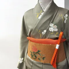 未着用　稲垣茂己　名古屋帯　葡萄　花模様　流水　着物　121a d 未着用稲垣茂己名古屋帯葡萄花模様流水着物121a d