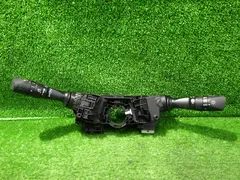 エスクァイア ディマースイッチ ライトスイッチ ZRR80/85 33231 36D124 トヨタ 251002220