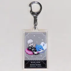 【中古】キーホルダー 凪誠士郎＆ぼのぼの(寝転び) 「ブルーロック×ぼのぼの in TSUTAYA 第3弾～夢のぼのぼのランド～ アクリルキーホルダー」