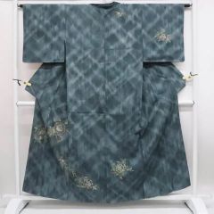 【京松】リサイクル着物 付下げ 紬地 相良刺繍 正絹 身丈約157.5cm 裄丈約63.5cm kyo7z07-745