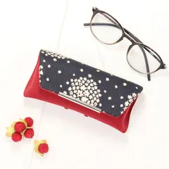 【flo.BL】ちょうどいいが見つかる★ セミハード シンプル眼鏡ケース 北欧柄フラワー 黒 受注生産 14日以内に発送