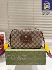 【今日特価】Gucci Tiger Head Camera Bag グッチ タイガーヘッド カメラバッグ