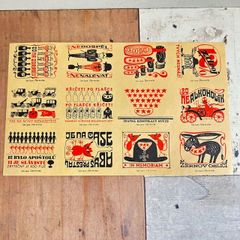 256・【在庫限り】マッチラベル　シート　イラスト　12柄　1968年頃　　レア　アンティーク　ラベルシート 切手趣味週間　コレクション　海外ヴィンテージ　蚤の市　海外アンティーク　図鑑　コレクション　ラベル　海外紙物　チェコ