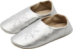 Item thumbnail for item 3303587b-2026-4bec-a8af-7208e658629b