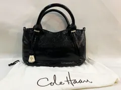 美品 COLE HAAN/コールハーン パテントレザー2wayハンドバッグ ブラックカラー レディース バッグ 鞄 メタルチャーム付き