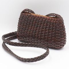 美品】山葡萄 セカンドバッグ かごバッグ ファスナー付き 編み込み