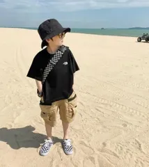 キッズTシャツ　　ペイズリー柄プリント　　ブラック　130サイズ