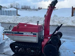 クボタ除雪機KSB-2500（25馬力2段オーガ）