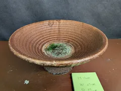 信楽焼のような風合いの花器