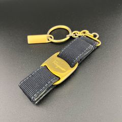 Ferragamo フェラガモ キーホルダー キーリング ヴァラ 黒 金