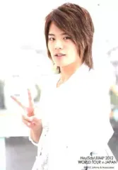 【中古】生写真(ジャニーズ) Hey! Say! JUMP/岡本圭人/上半身・衣装白・右手ピース/Hey! Say! JUMP 2012 WORLD TOUR in JAPAN