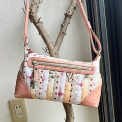 革と古布のパッチワークミニショルダー（ピンクの革＋着物生地）01018-09