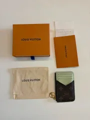 Louis Vuitton ルミカードホルダー