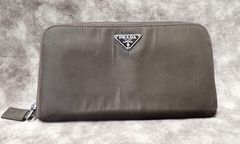 💼【PRADA プラダ ナイロン ラウンドファスナー 長財布】トライアングルロゴ / 軽量＆実用的 / 使用感あり✨