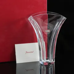 ☆早い者勝ち☆ 大特価☆buccarat(バカラ)の花瓶です