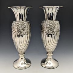 1902年 英国アンティーク 純銀製（925シルバー） 大型花瓶ペア 計602g