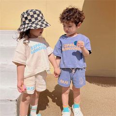 キッズセットアップ【90-110】２色　ブルー　クリーム　半袖　男の子　女の子