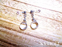 I1119SV イヤリング 樹脂ノンホールピアス 金アレ　金属アレルギー対応　アレルギー対応 水晶 クリスタル　一粒 ドロップ 金属色シルバー