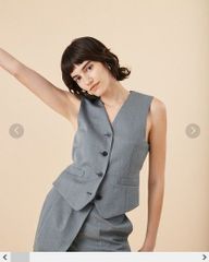 新品】SWINGLE エレガンスコンパクトジレ サックス - メルカリ