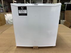 M193 Haier・ハイアール　電気冷蔵庫　40L　型式：JR-40KR　年式：2019年