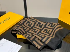 2024年最新】fendi マフラー未使用の人気アイテム - メルカリ