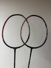 アストロクス77Proジャンク品　2本セット バドミントンラケット 2本セット アストロクス77pro ジャンク品