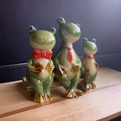 AKa6808　古い　陶器製　蛙　かえる　カエル　置物　欠けあり AKa6808 古い 陶器製 蛙 かえる カエル 置物 欠けあり