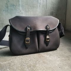 Brady ARIEL TROUT LARGE BLACK ブレディー アリエルトラウト ラージ ショルダーバッグ ブラック