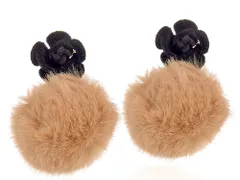 ピアス レディース ベロア フラワー ファー 黒 ブラック ジュエリー アクセサリー シンプル カジュアル 大人 ワンポイント