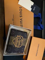 ✨新品未使用・箱付き✨　LOUIS VUITTON Nigo Bear ニゴ ルイ・ヴィトン「コイン・カードフォルダ - ベアー」N60387