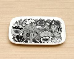 美品 マリメッコ marimekko Oiva クルイェンポルヴィ プレート - メルカリ